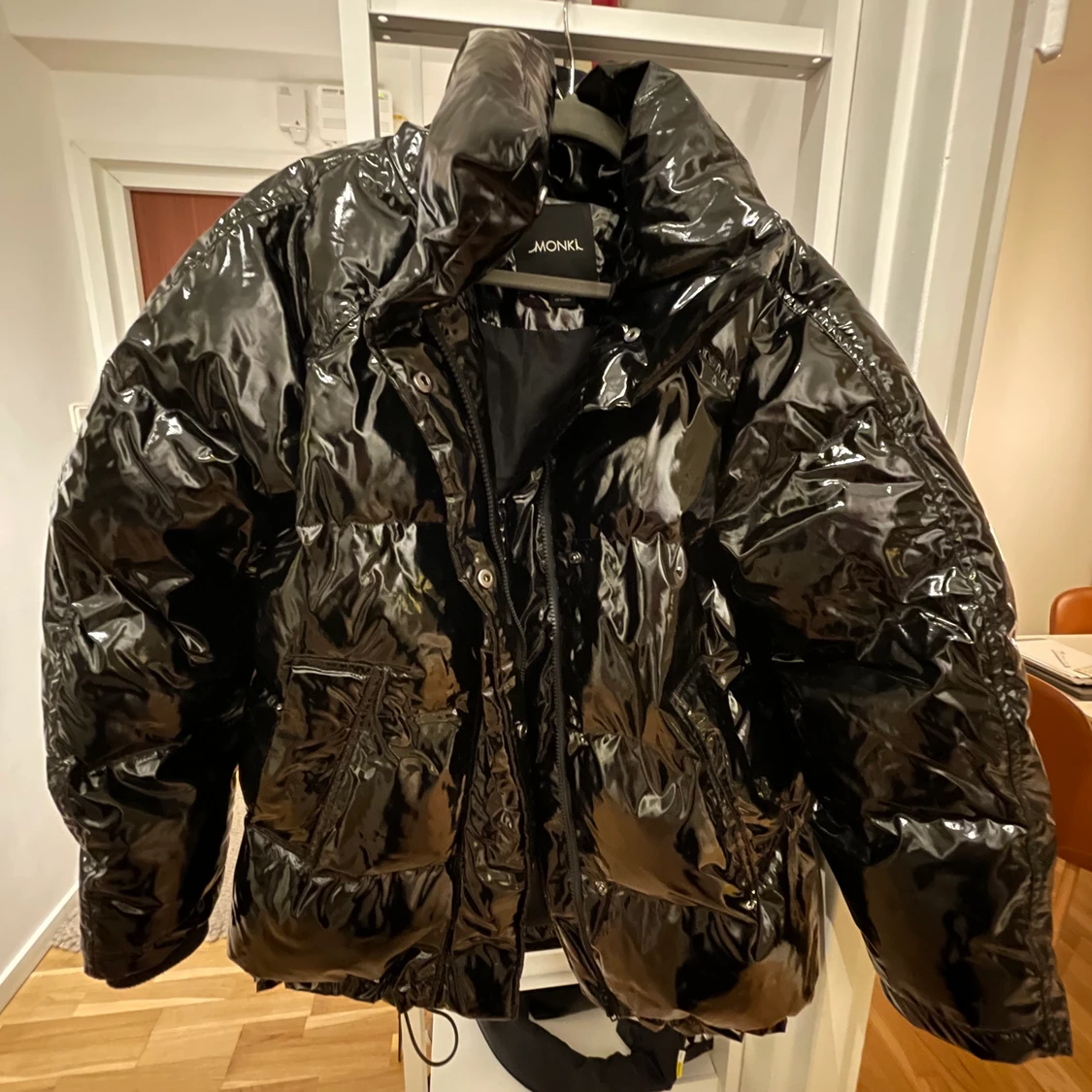 Svart vinterjacka i lack - 90