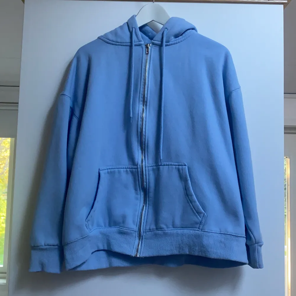Blå oversize zip-up hoodie från Cider 💙 köparen står för frakten . Hoodies.