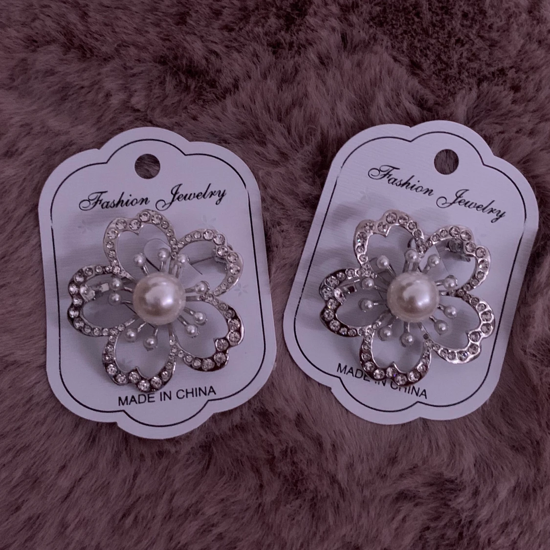  Blomsterbrosch  - 90