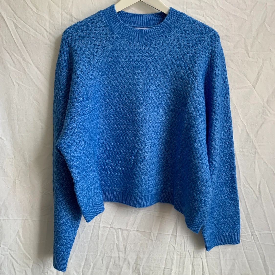 Blå stickad tröja! - 90