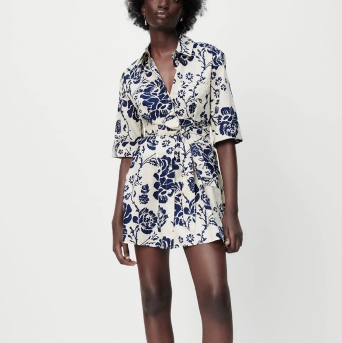 Blommig klänning från ZARA