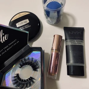 Smink & fransar - (Allt är oanvänt/nästintill oanvänt! Fler närbilder kan skickas). Rensade ut min sminkväska och hittade massa grejer som är nästintill i nyskick. Allt säljes superbilligt då jag bara vill bli av med det! Köparen står för frakt (baseras på paketets vikt).