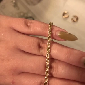 Armband - Ett fint och enkelt armband från Shein! Aldrig använd!