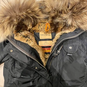 Para Jumper - Säljer Pga av för liten. 