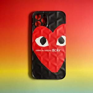 CDG Play iphone 12 pro case. Brand new. Can meet up in Stockholm or ship for 25kr✨🤍