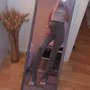 Oanvända fin byxor  - Super fina helt oanvända fin byxor