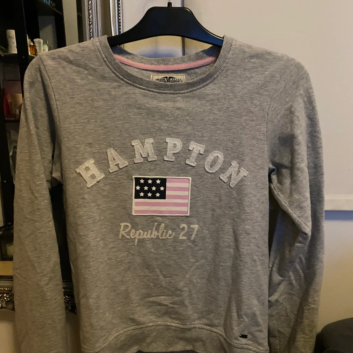 Hampton sweatshirt! - 90