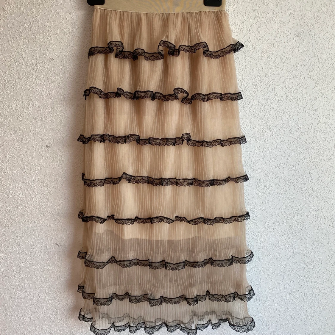 Lång volang kjol - 90