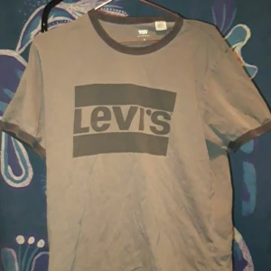 Levis tröja - Gammal levis tröja använder aldrig