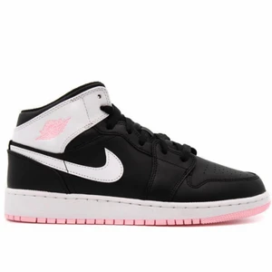 Jordan 1 Mid Black Arctic Pink - Säljer dessa Jordan 1 Mid Black Arctic Pink! Helt oanvända! Strl, 36, 36.5, 37.5, 38.5, 40