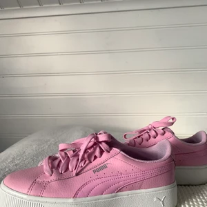 Puma skor  - Skor ifrån puma i storlek 38, endast använda ett fåtal gånger ✨bud från 100kr 🦋 