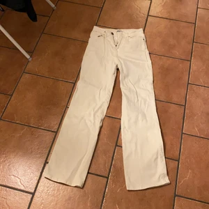 Beige jeans - Från madlady 