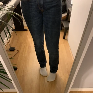 👖 - Byxor som tyvärr inte kommer till användning längre, byxorna är gratis du behöver endast betala frakt. Köpta på herravdelningen. Skriv vid intresse<3