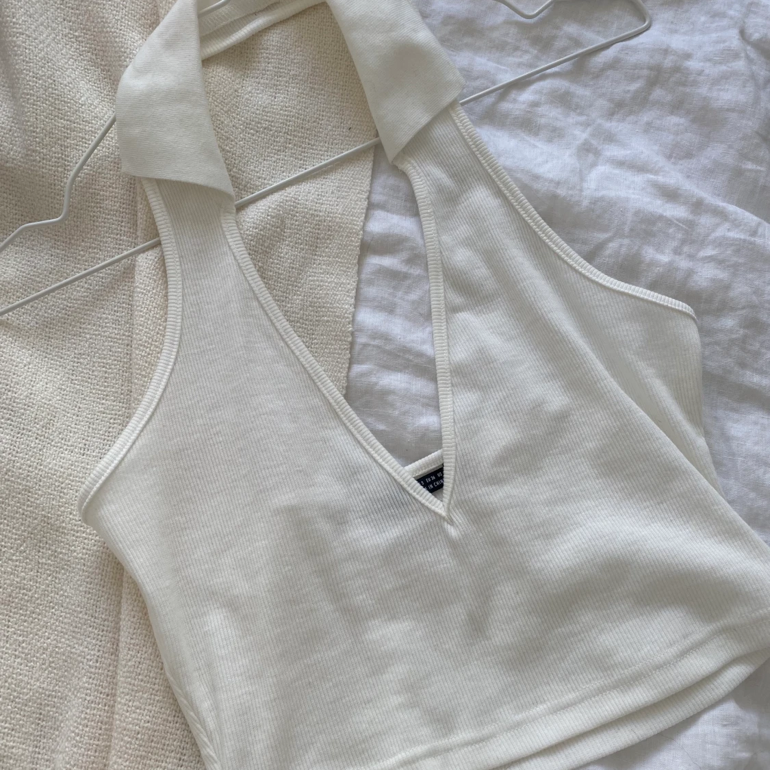 Vit halterneck😻