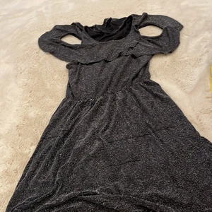 Klänning som har används en gång  - Som sagt jag har använt den en gång under nyår