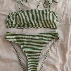 Grön randig bikini från shein, använd endast en gång och super fin. Pris kan alltid diskuteras, och för bild på är det bara att fråga.