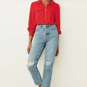 Röd skjorta med dragkedja - Ord pris 400, säljer för 150:-