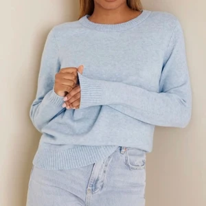 Blå tröja - Jättefin blå tröja! Köp direkt 250