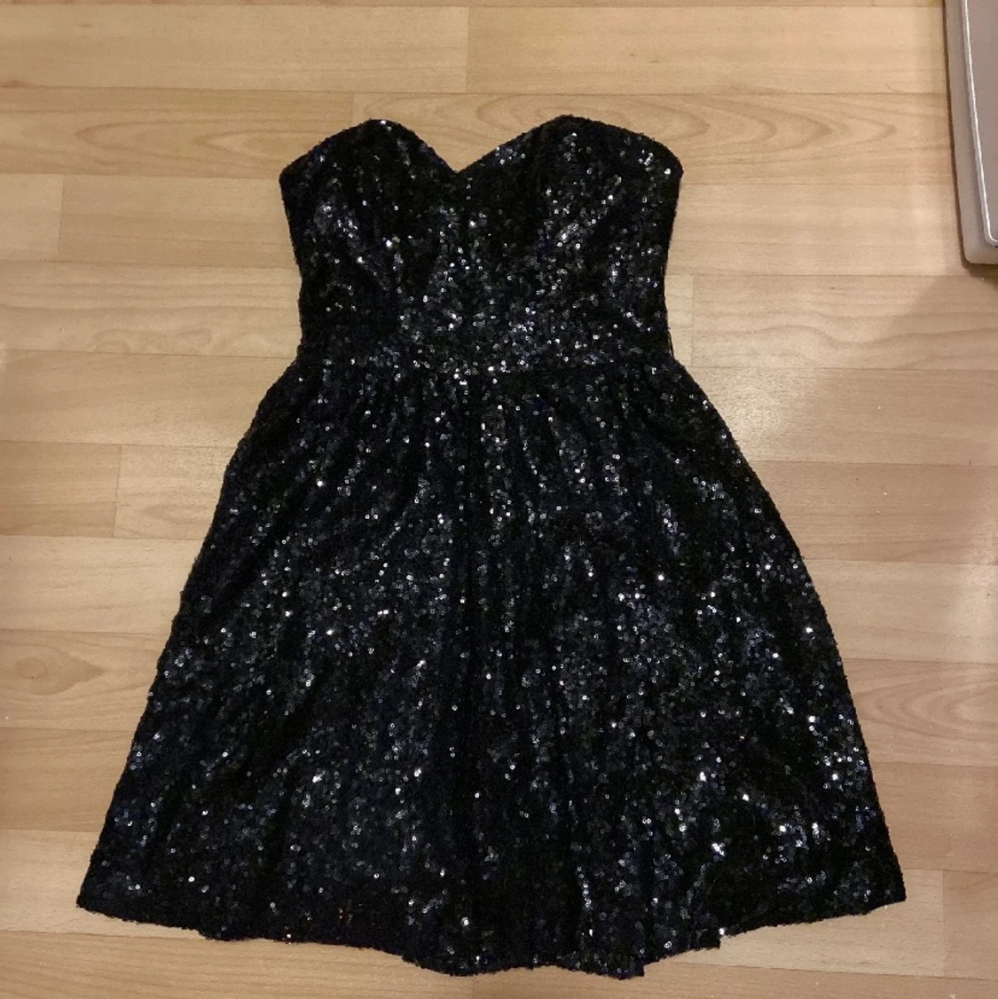 Glitterklänning  - 91