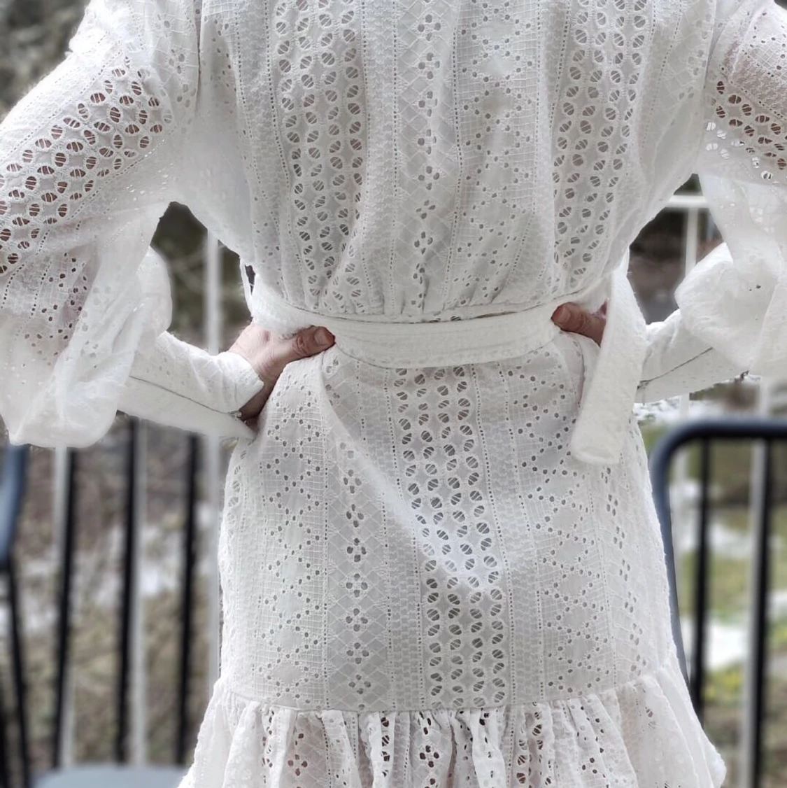 Studentklänning med broderi