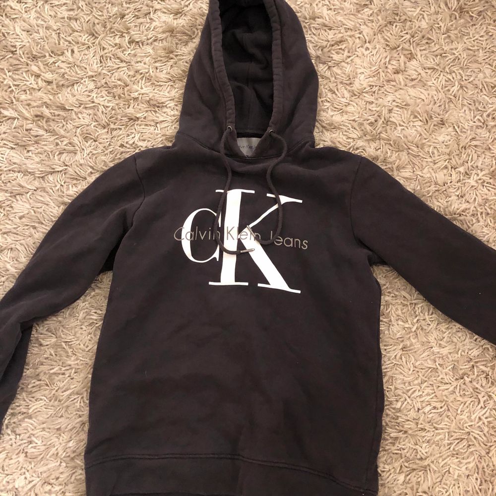 Calvin Klein hoodie - Calvin Klein | Plick Second Hand