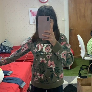 NYC hoodie - Andvänd ett fåtal gånger 