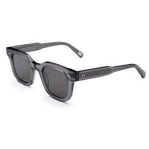 Snyggaste solglasögonen från chimi💘💘 Färg ginger, fodral medföljer och frakt tillkommer🖤🖤 modell: 004