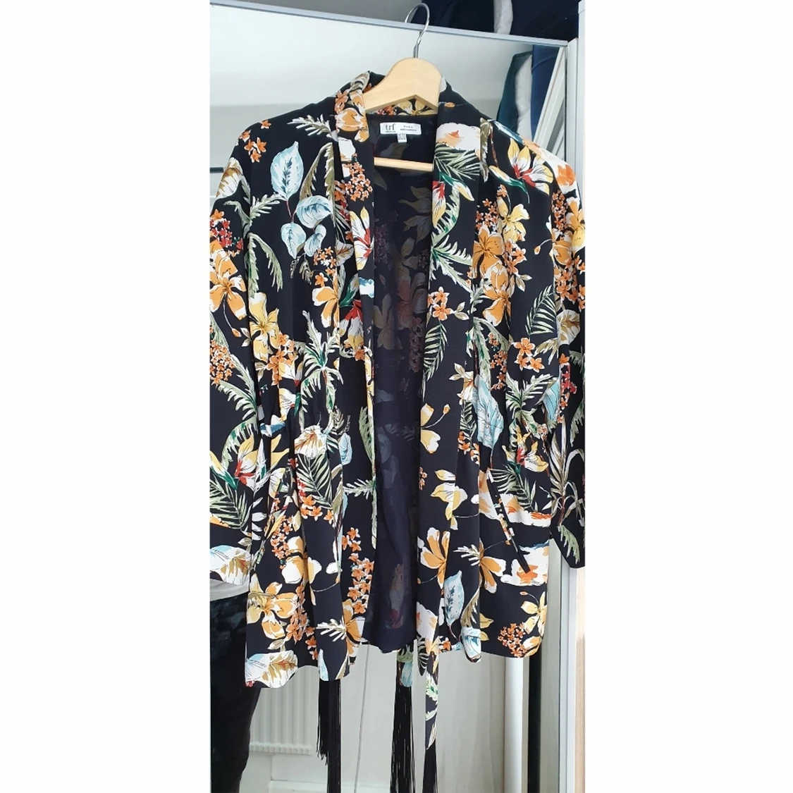 Blommig kimono från Zara  - 90