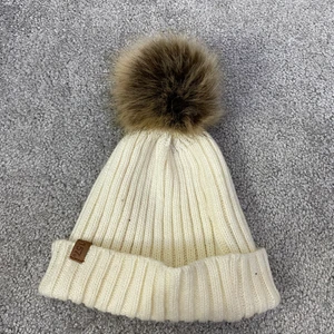 Mössa  - En mössa med pompom boll, skön och fin aldrig använd 