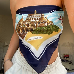 Scarf top  - Säljer denna snygga scarf top passar storlekar xs-m. Säljer för 70kr + frakt💕