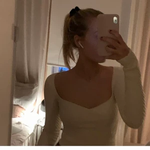 Vit topp  - Skriv vid frågor☺️ (lånade bilder)