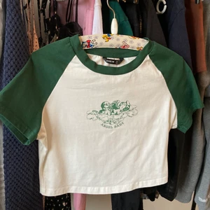 Gullig shein tröja 💓 - Jättefin passform och gullig tröja  men den  har inte riktigt kommit till användning, endast använd 1-2 gånger💓 90kr +frakt 