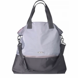 Casall tote bag - Plats för både träningskläderna samt datorn.