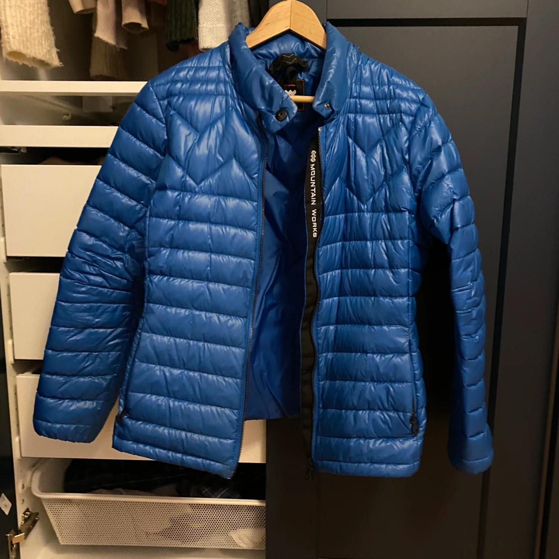 Mountain works jacka
