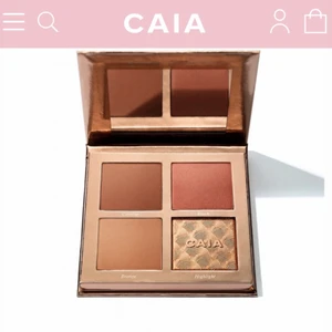 Classy ansiktspallet CAIA - Säljer min caia classy ansiktspallet. Fick den i julklapp och har en redan så känner inte att jag behöver en till. Skriv om i är intresserade💕💕 (OANVÄND)