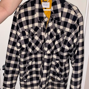 Flannel jacka - Storlek M