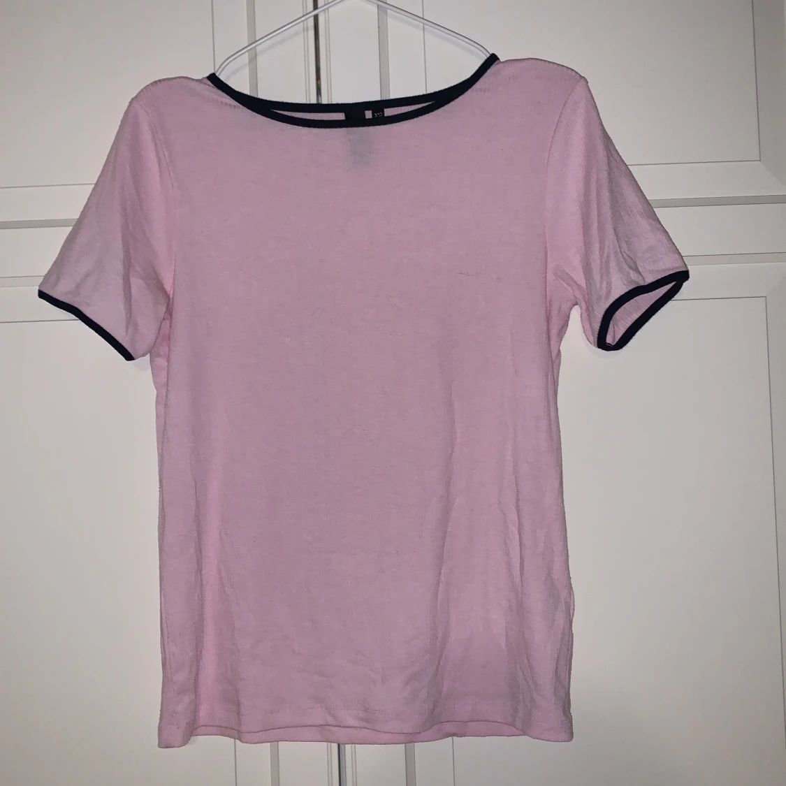 Ljusrosa T-shirt - 90