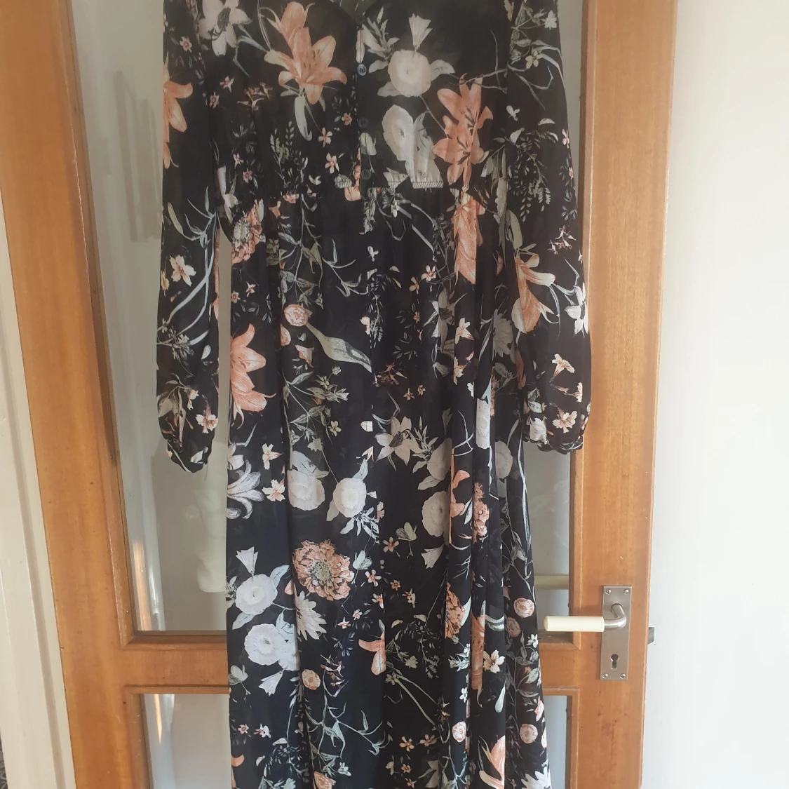 Cardigan/klänning. - 91