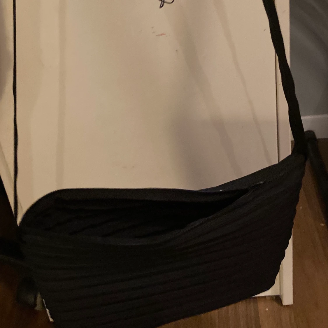 Dragkedjs väska (handgjord av mig) - 91