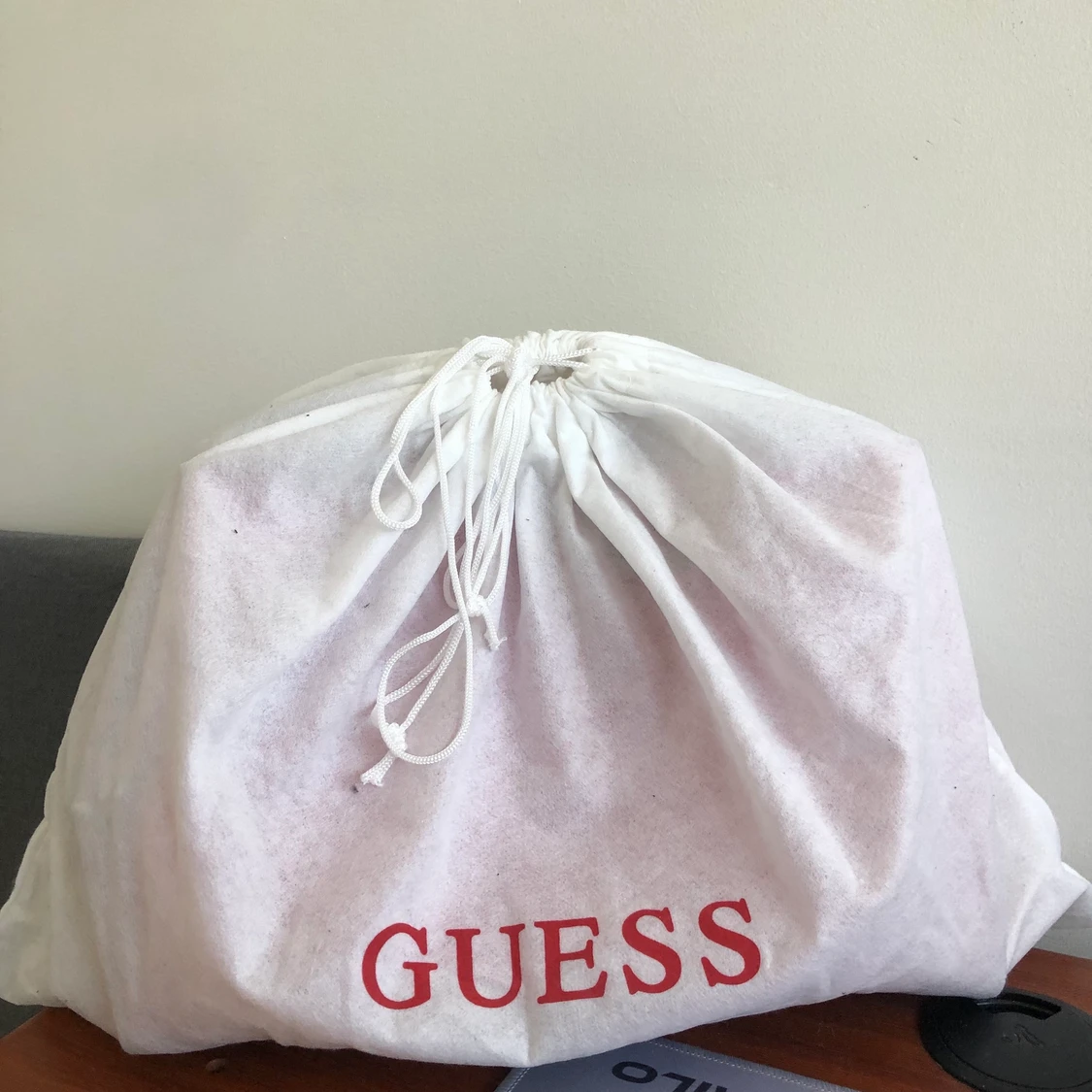 Guess handväska rosa girlfriend  - 91