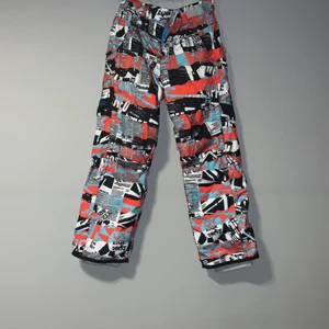 Ski industries - Täckbyxor för vintern❄️ varma och super sköna. Använda bara någon gång så jättebra skick! 