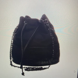 Zadig & Voltaire ParfumsAxelremsväska - Zadig & Voltaire Parfums Axelremsväska