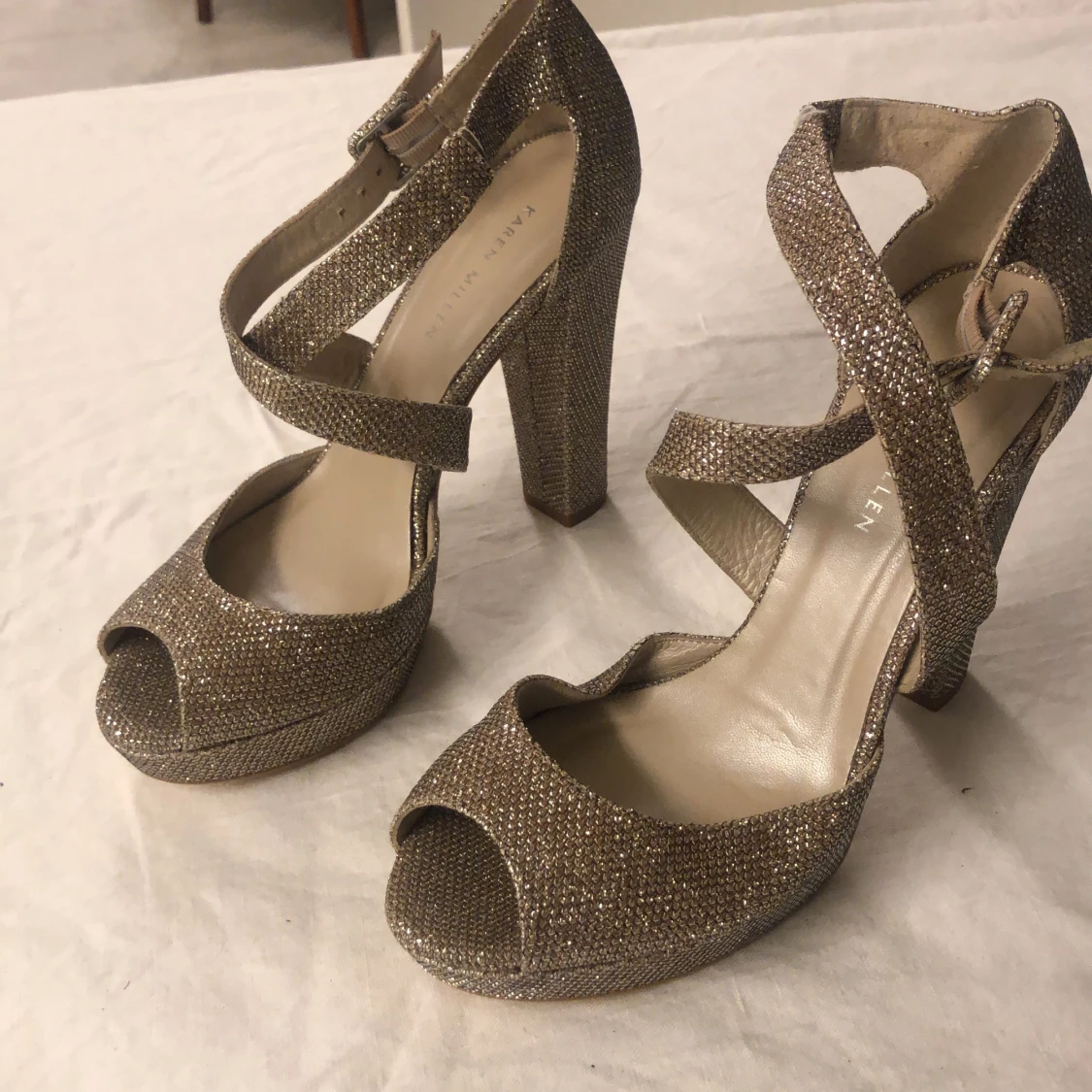 Karen Millen glitter skor