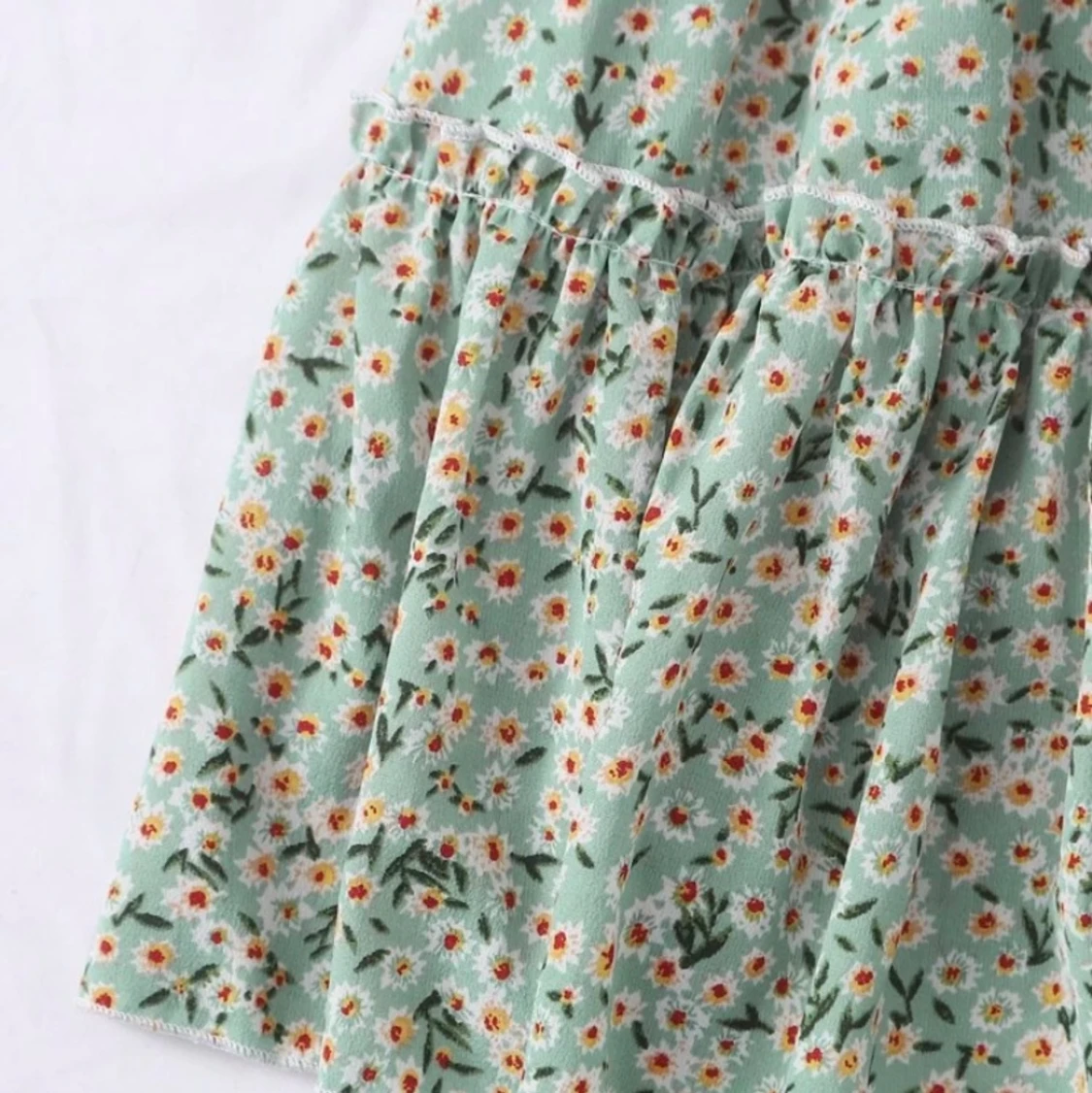 Blommig klänning - 91