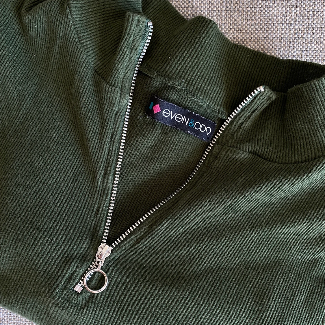 Snygg body med dragkedja  - 90