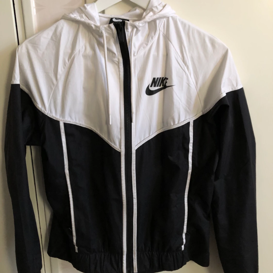 Nike vindjacka xs