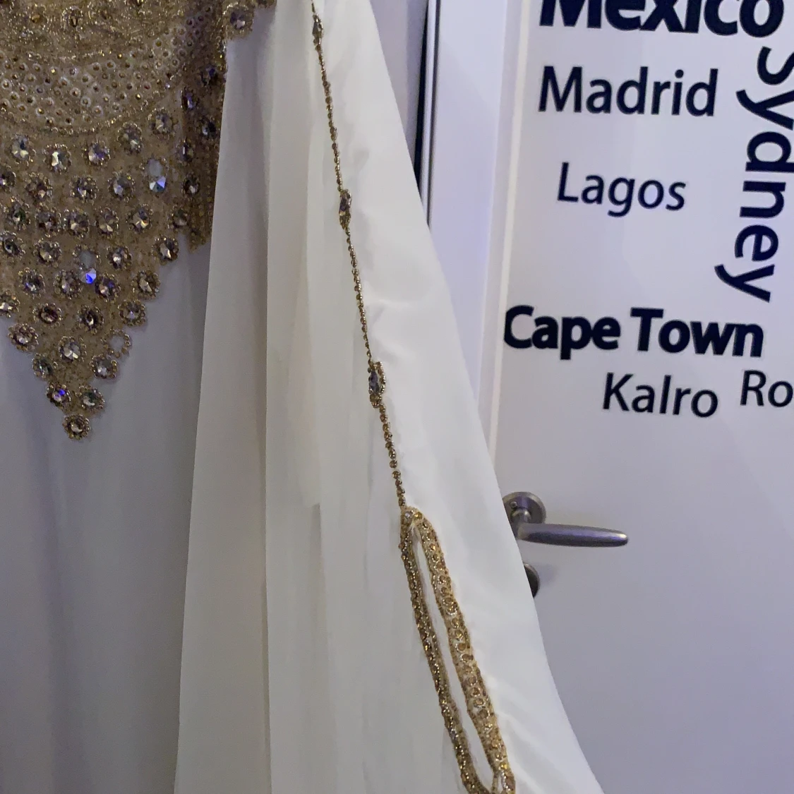 Ny fin klänning  - 90