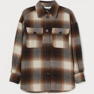 Skjorta/jacka - Skjorta/jacka/overshirt från H&M i storlek S/M. 