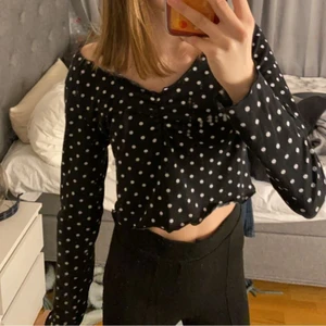 Superfin sommar topp - Superfin sommar topp som inte kommit till andvändning! super skick! säljer för 40kr plus frakt 🚚 💞