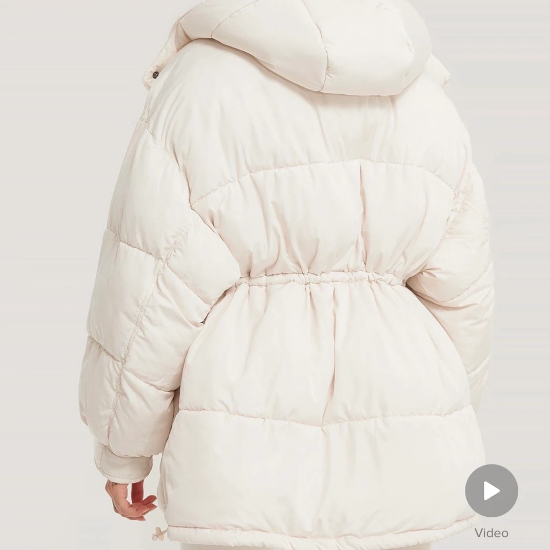 Dunjacka med dragsko NaKd nypris 899kr  - 90